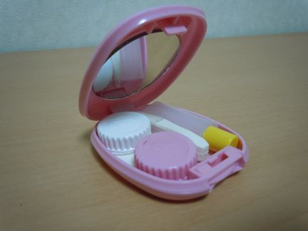 100均 コンタクトレンズ携帯用ケース キャンドゥ